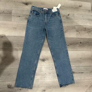 Abercrombie & Fitch Mid Rise Straight Jeans NWT